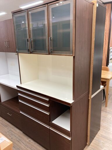 【値下げ致しました】河口家具製作所の3枚扉レンジボードが入荷しました。