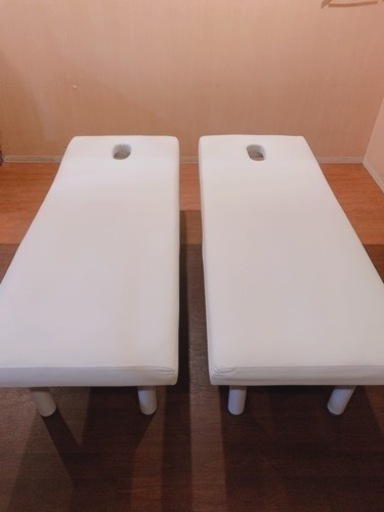 マッサージベッド