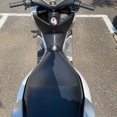 N-MAX125 ABS 低走行車　外装純正新品！　人気のパールホワイト　SE86J ヤマハ　通勤　通学 の画像