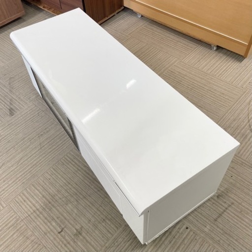 【美品‼️】ニトリ 125cm幅ローボード テレビ台 収納家具 フラップ扉 鏡面仕上げホワイト♪