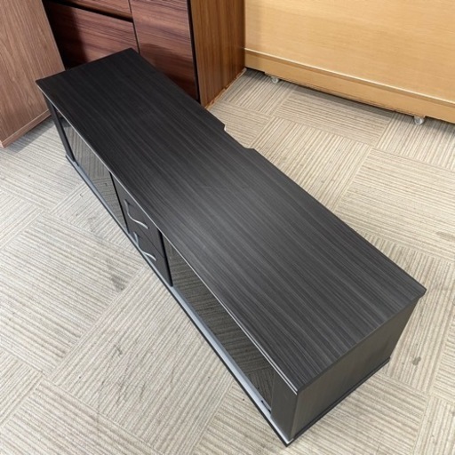 【超美品‼️】朝日木材加工 150cm幅ローボード テレビ台 収納家具 キャスター付き 木目調ブラック♪