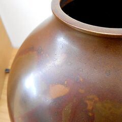 高岡銅器　勘渓工房　朱銅　平丸形花瓶　花入　共箱　M　R6074C 鋳銅花瓶 般若勘渓 共箱 高岡銅器 伝統工芸 花器 札幌市西区西野
