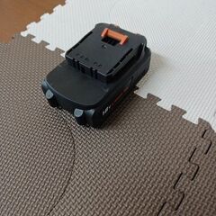 リサイクルショツプ スターズ吉野店 【中古動作品】充電式 コードレス グラストリマー 充電器 バッテリー付 JGT230の画像