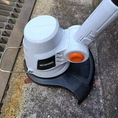 リサイクルショツプ スターズ吉野店 【中古動作品】充電式 コードレス グラストリマー 充電器 バッテリー付 JGT230の画像
