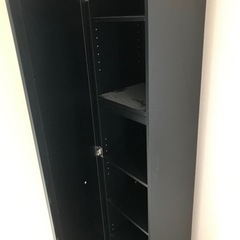 鏡付き本棚の画像