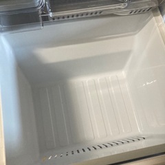 【美品・中古】冷蔵庫 146L 三菱2019年式　※小さな傷ありの画像