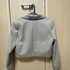 ショート丈ブレザー XSサイズ H&Mの画像