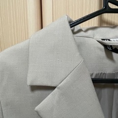 ショート丈ブレザー XSサイズ H&Mの画像