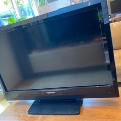 TOSHIBA 32インチ　テレビ