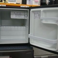 【店頭受け渡し】　アビテラックス　1ドア冷蔵庫　AR-520JE　46L　2017年製　中古品　￥5,280の画像
