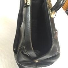 春に向けて値下げ　人口皮のビジネス鞄の画像