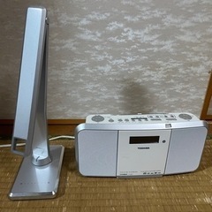 LEDライトとSD.CD.USB.ラジオ（中古）