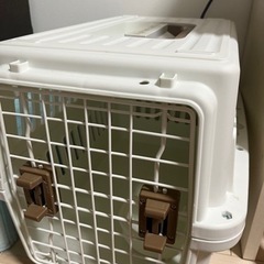 アイリスオーヤマ　エアトラベルキャリー Sサイズ ATC-530 クレート　キャリーの画像