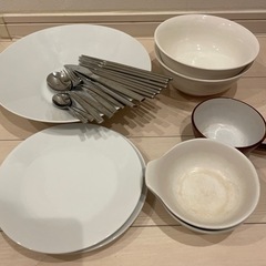 引渡し予定者様決定！やり取り終了後消します。【無料】食器セット1...