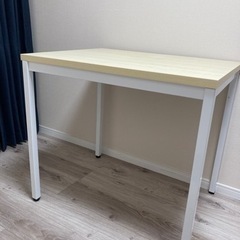 白パソコンデスク