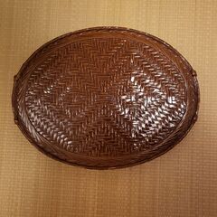 【大幅値下げ！】網代盆（楕円、取っ手付き）の画像