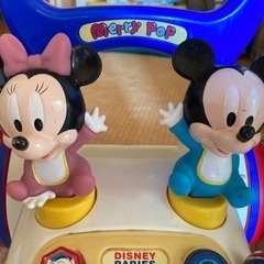 ミッキーの歩行器。の画像