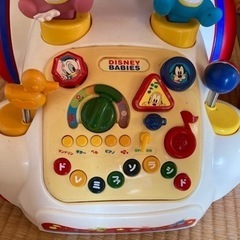 ミッキーの歩行器。の画像