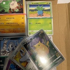 ポケモンノーマルカード500枚と25th資料カードの画像