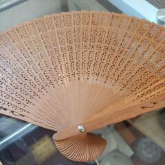 中国扇子　透かし彫ケース入　２点の画像