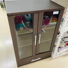 ガラス扉キャビネット  NO57