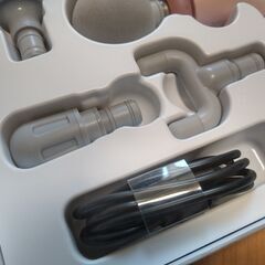 マッサージガン（女性向けデザイン）の画像