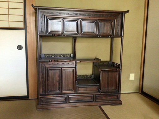 タンス、ソファー、テーブル他昭和レトロな家具持っていき放題