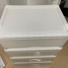 ラック　4段　600円