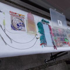 商談中　引渡し前【値下げ】釣り具　船釣り仕掛け造り材料　メバル、ソイなど胴付き仕掛け　イカ釣り針などの画像