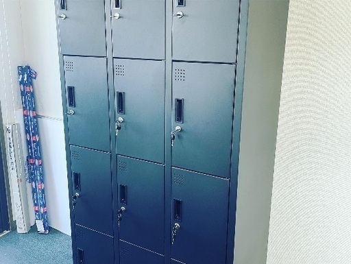 【12名用ロッカー新品】ほぼ未使用