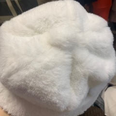 白いの帽子の画像