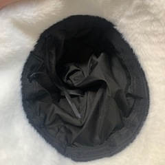 白いの帽子の画像
