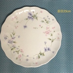 ナルミ　花柄お皿　どれでも1枚200円
