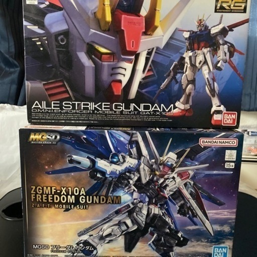 プラモデル　RGエールストライクガンダム、MGSDフリーダムガンダム　セット