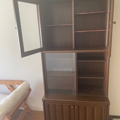 無料　食器棚　7/30までの画像