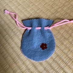 手作りポーチ　大と小　二袋セットの画像