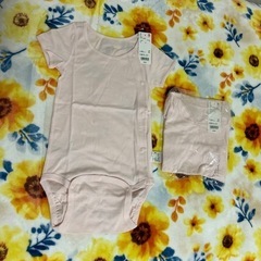 ユニクロ　前あきボディスーツ　110サイズ