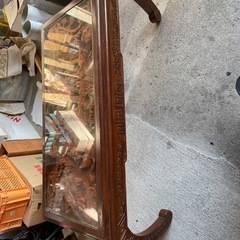 取引決まりました木彫りの彫刻のテーブル