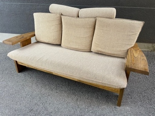 ※受付終了　最終値下げ❗️早い者勝ち❗️香川県内配送無料❗️高級ソファー　3人掛け　おしゃれなデザイン　2年前　浜田家具　購入品