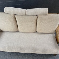 ※受付終了　最終値下げ❗️早い者勝ち❗️香川県内配送無料❗️高級ソファー　3人掛け　おしゃれなデザイン　2年前　浜田家具　購入品 受付終了 最終値下げ❗️早い者勝ち❗️香川県内配送無料❗️高級ソファー