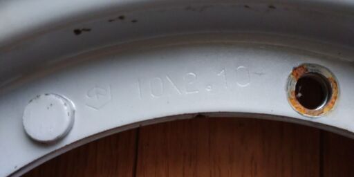 ヴィンテージベスパ125ET-3 Primavera純正ホイール中古美品2本（超美