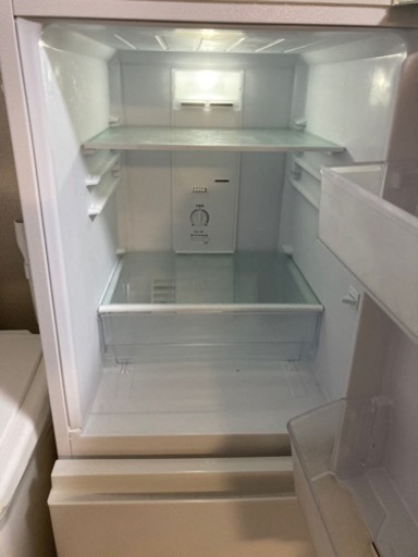 冷蔵庫　AQUA ノンフロン冷凍冷蔵庫　AQR-E13H(W) 2019年製