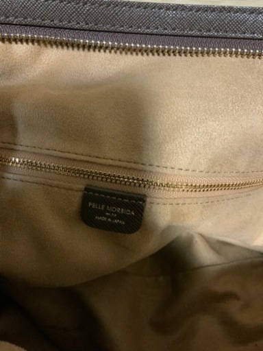 ペッレモルビダ　バッグ　ナイロンバッグ　メンズ　レディース 1シーズン使用していたので、傷や汚れあります。 横41、幅9.5、高さ27センチ カラー···ベージュ 素材···ナイロン バッグサイズ···A4サイズ収納可