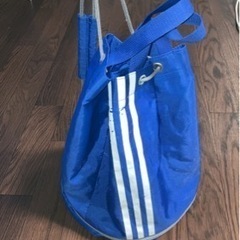 プールバック。