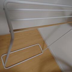 差し上げます　バスタオル掛け