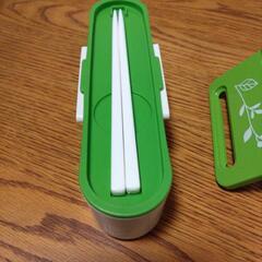お弁当箱　お箸付きの画像