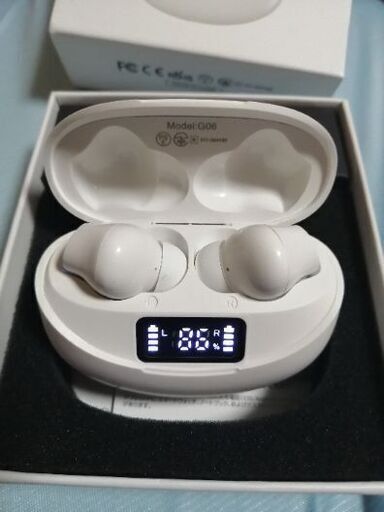 ワイヤレスイヤホン ホワイト