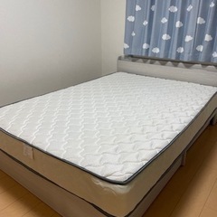 ダブルベッド　美品