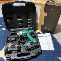 ☆☆☆新品同様〜インパクトドライバー18V.一式‼️