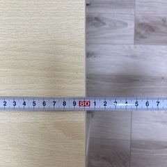 白パソコンデスクの画像